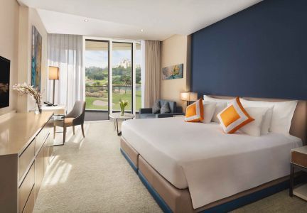 Taj Jumeirah Lakes Towers